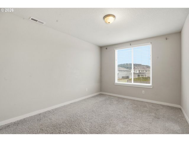 11788 Se HORSE TAIL FALLS Way, Happy Valley, OR 97086