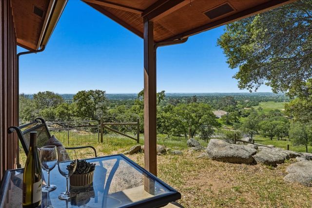 33393 Barn Owl Rd, Raymond, CA 93653