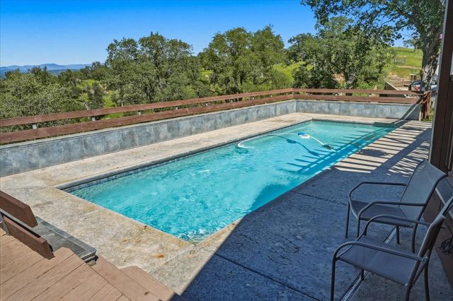 33393 Barn Owl Rd, Raymond, CA 93653