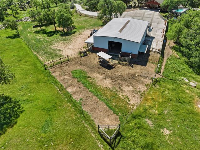 33393 Barn Owl Rd, Raymond, CA 93653
