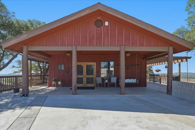 33393 Barn Owl Rd, Raymond, CA 93653