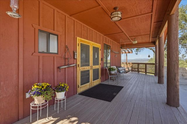 33393 Barn Owl Rd, Raymond, CA 93653