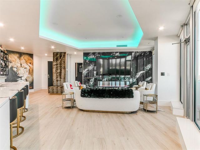 5900 Mosteller Drive 164, Oklahoma City, OK 73112