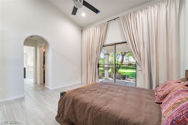 10380 Gilespie Street, Las Vegas, NV 89183