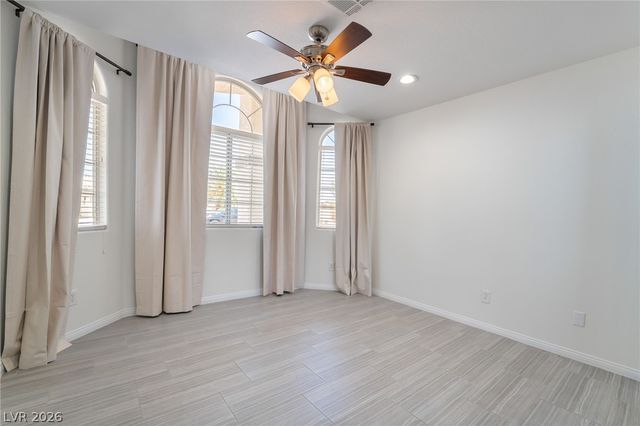 10380 Gilespie Street, Las Vegas, NV 89183