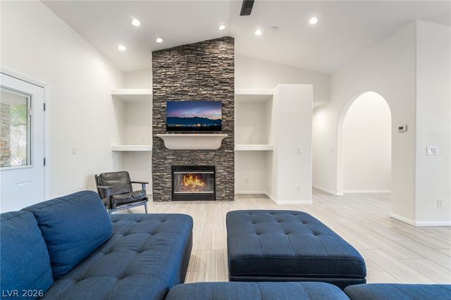 10380 Gilespie Street, Las Vegas, NV 89183