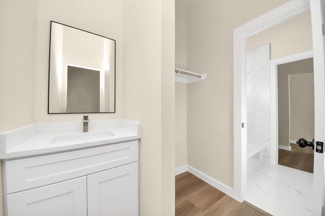 8025 Peachtree Street C, Houston, TX 77016