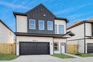 8025 Peachtree Street C, Houston, TX 77016