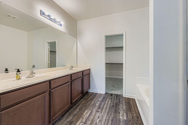 4931 Monarch Falls Lane, Richmond, TX 77469