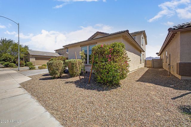 10555 W CROWN KING Road, Tolleson, AZ 85353