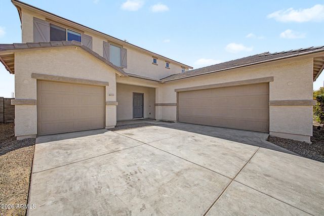 10555 W CROWN KING Road, Tolleson, AZ 85353