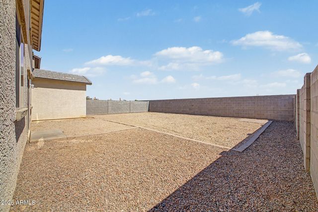 10555 W CROWN KING Road, Tolleson, AZ 85353