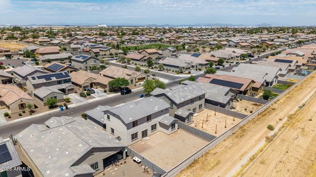 10555 W CROWN KING Road, Tolleson, AZ 85353