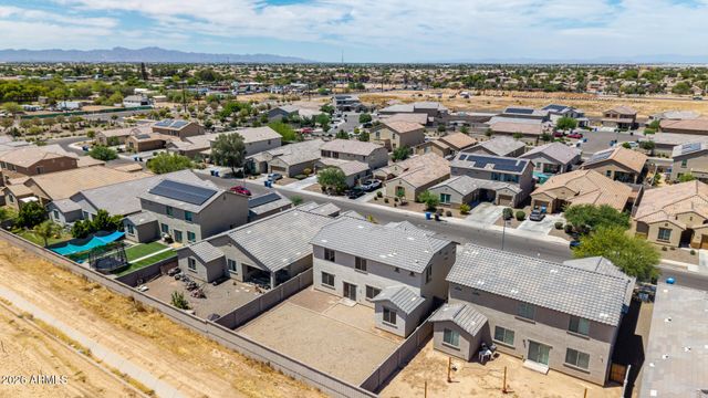 10555 W CROWN KING Road, Tolleson, AZ 85353