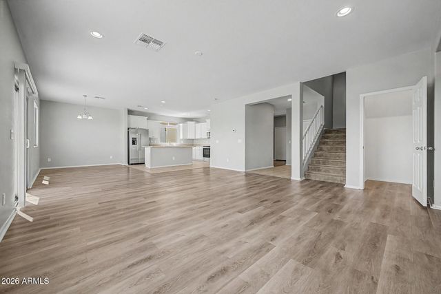 10555 W CROWN KING Road, Tolleson, AZ 85353