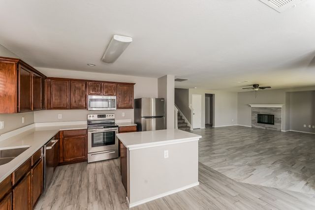 123 Harvest Hill Lane, Red Oak, TX 75154