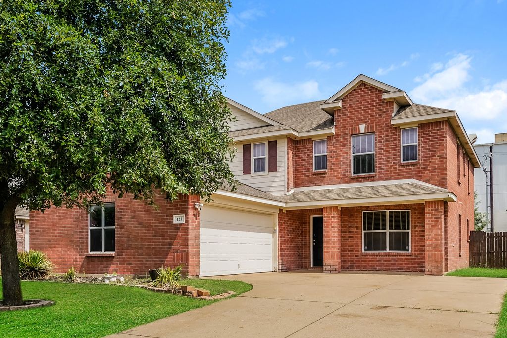 123 Harvest Hill Lane, Red Oak, TX 75154
