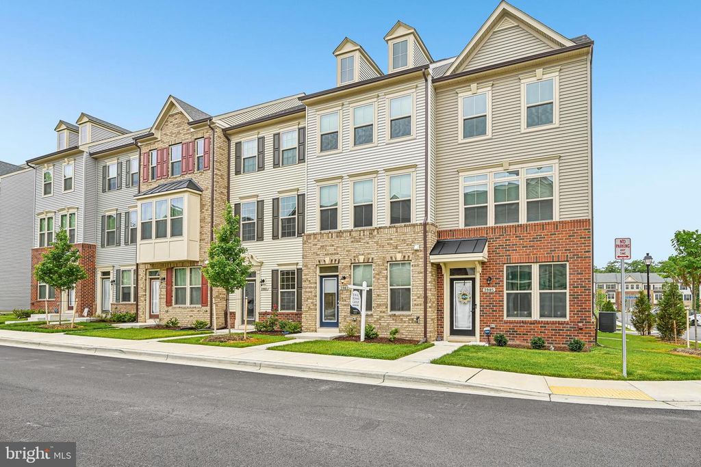 Image 10 of property listing at 3983 SMALL ROUNDTOP RD, Hanover, MD 21076