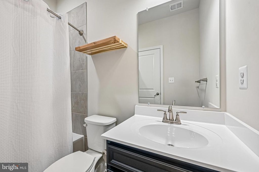 Image 39 of property listing at 3983 SMALL ROUNDTOP RD, Hanover, MD 21076