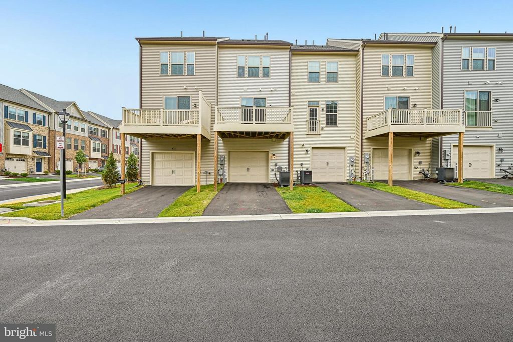 Image 47 of property listing at 3983 SMALL ROUNDTOP RD, Hanover, MD 21076