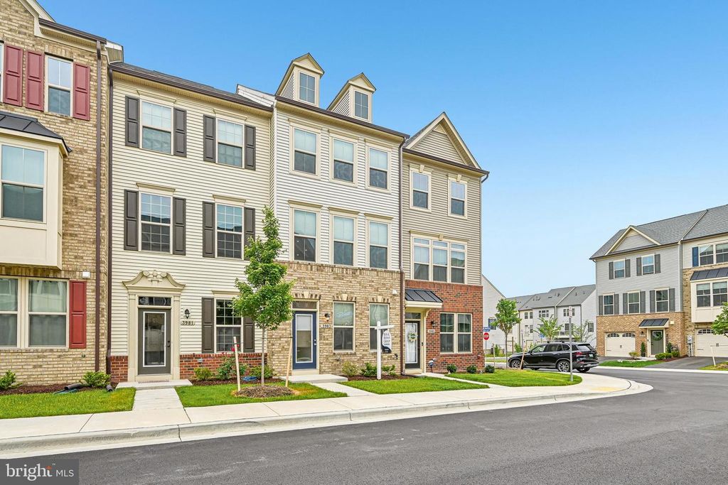 Image 9 of property listing at 3983 SMALL ROUNDTOP RD, Hanover, MD 21076