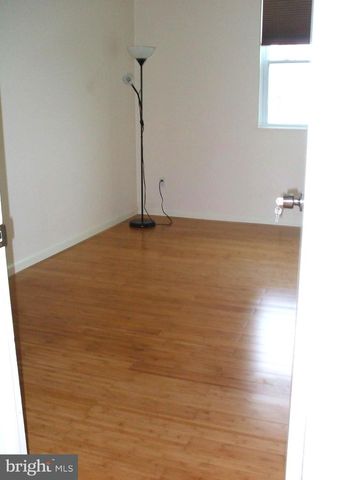 1608 STRAHLE ST, Philadelphia, PA 19152