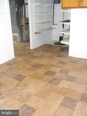 1608 STRAHLE ST, Philadelphia, PA 19152