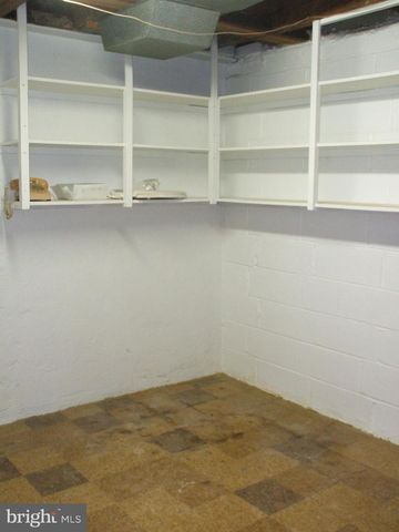 1608 STRAHLE ST, Philadelphia, PA 19152