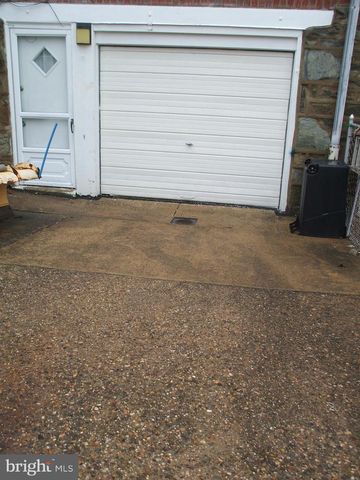 1608 STRAHLE ST, Philadelphia, PA 19152