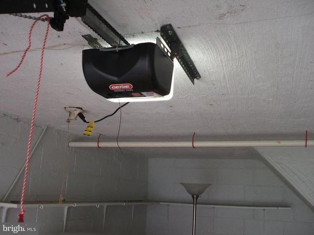 1608 STRAHLE ST, Philadelphia, PA 19152