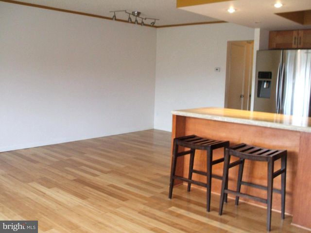 1608 STRAHLE ST, Philadelphia, PA 19152