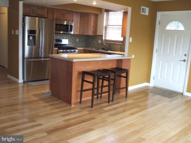 1608 STRAHLE ST, Philadelphia, PA 19152