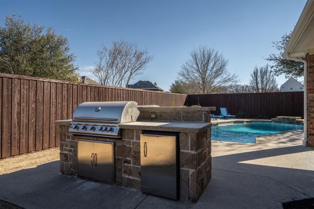 215 River Meadows Lane, Argyle, TX 76226