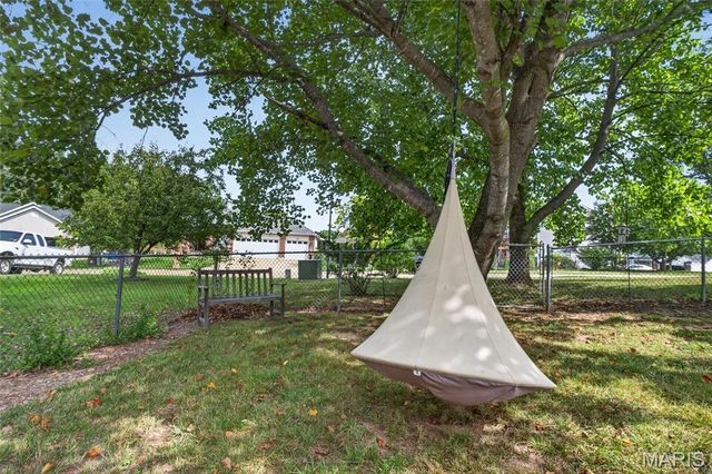 1 Adventura Drive, Festus, MO 63028