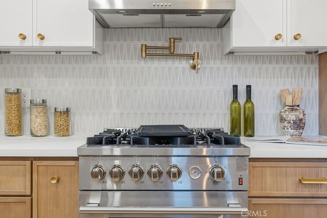 913 Mountain View, Ojai, CA 93023