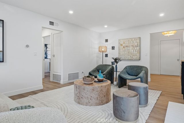 913 Mountain View, Ojai, CA 93023