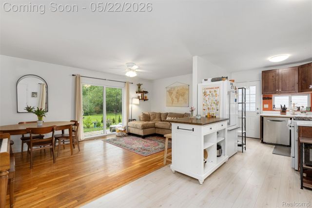 3360 Creek Drive, Ann Arbor, MI 48108