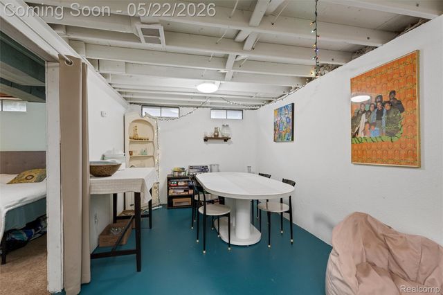 3360 Creek Drive, Ann Arbor, MI 48108