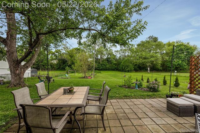 3360 Creek Drive, Ann Arbor, MI 48108