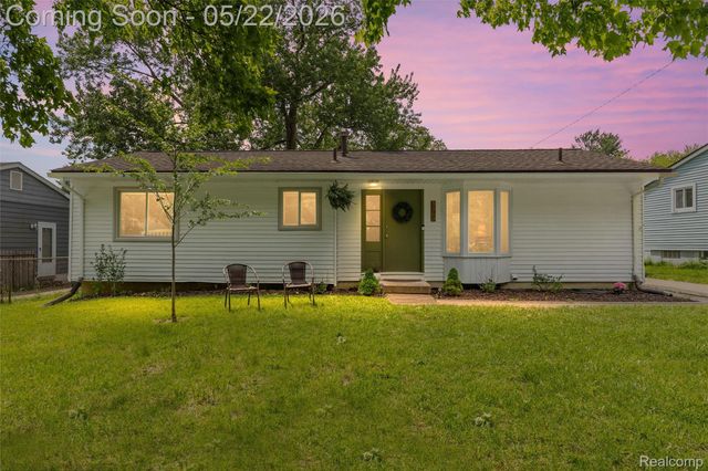 3360 Creek Drive, Ann Arbor, MI 48108