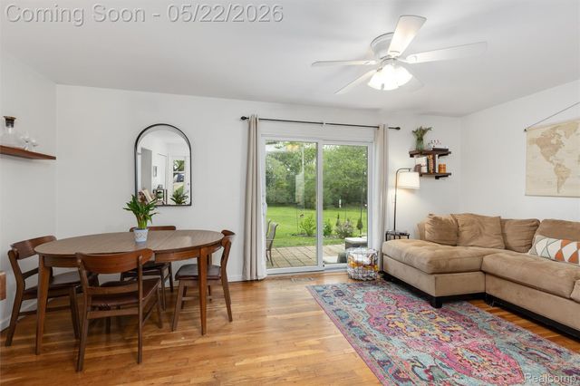 3360 Creek Drive, Ann Arbor, MI 48108