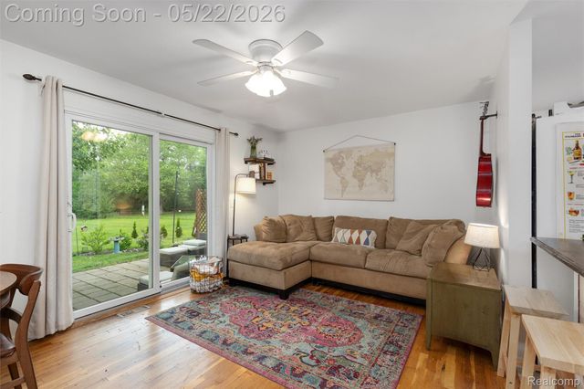 3360 Creek Drive, Ann Arbor, MI 48108
