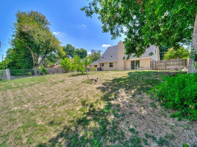 6930 Trail Crest Drive, Dallas, TX 75232