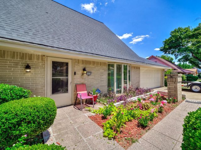 6930 Trail Crest Drive, Dallas, TX 75232