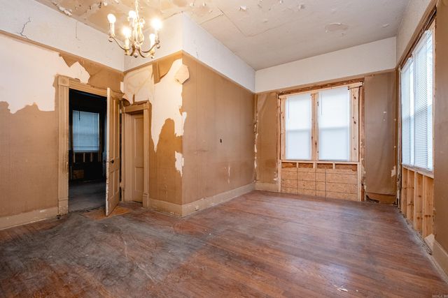 3724 W 10th Street, Little Rock, AR 72204