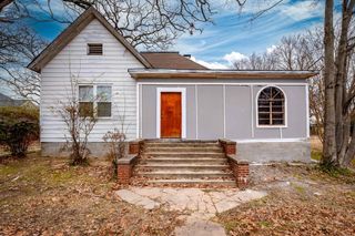 3724 W 10th Street, Little Rock, AR 72204