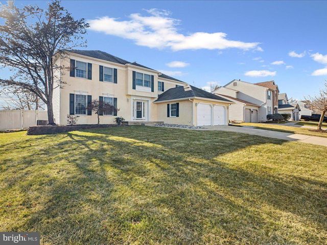 38 SOFIA DR, Blackwood, NJ 08012