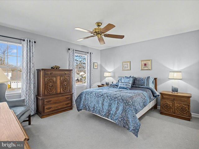 38 SOFIA DR, Blackwood, NJ 08012