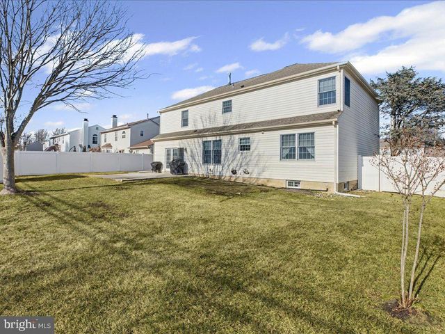 38 SOFIA DR, Blackwood, NJ 08012