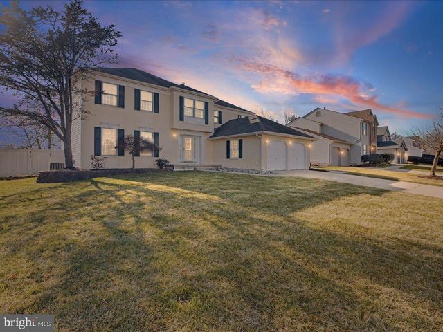 38 SOFIA DR, Blackwood, NJ 08012